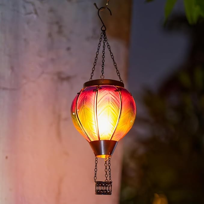 Metal Courtyard Solar Lanterns for Garden, Waterproof LED