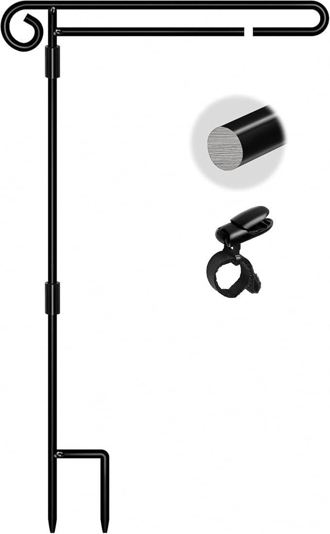 Solar Flagpole Light, Dusk to Dawn