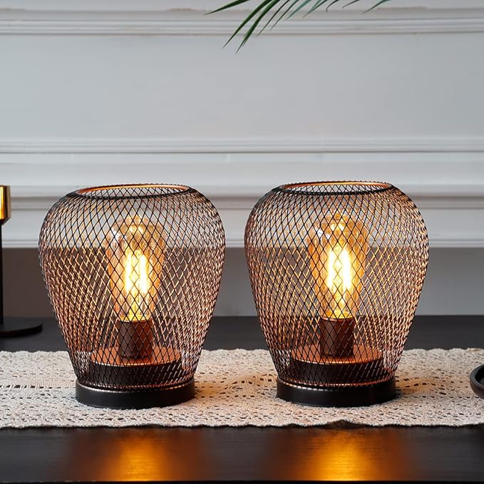 JHY DESIGN Set of 2 Metal Cage LED Lantern Battery Powered Lamp Cordless Accent Light with LED Edsion Style Bulb Great for Weddings Patio Events for Indoors Outdoors（Diamond Shape