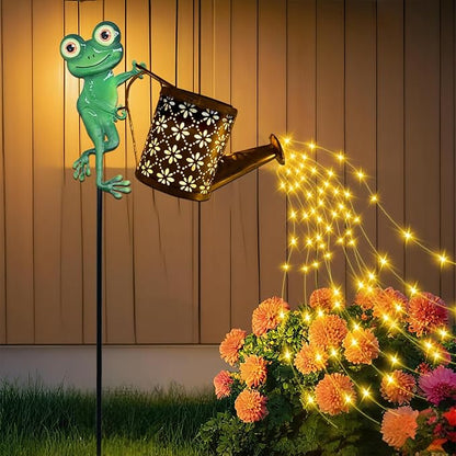 Solar Watering Can with Cascading Lights Outdoor Garden Decor, Frog Shaped Hook Gardening Gifts for Mom Women Grandma Birthday, Solar Lights for Garden Decorations Patio Yard Lawn Backyard