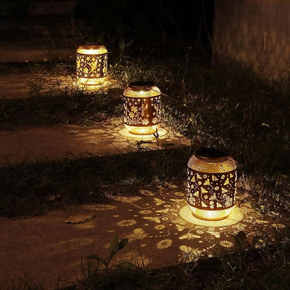 Bee Solar Lanterns Outdoor Waterproof Garden Decor Birthday Gifts for Mom Women Grandma Metal Hanging Solar Lights Outdoor Decoration for Patio,Yard,Porch,Backyard