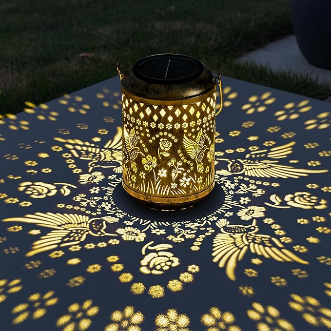 Hummingbird Gardening Gifts Outdoor Solar Lanterns, 1 Pack Garden Decor for Outside, Hanging Solar Lanterns Decorative Gifts for Gardeners, Mom, Grandma Birthday Vintage Table Metal Lights for Garden