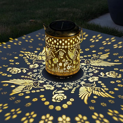 Hummingbird Gardening Gifts Outdoor Solar Lanterns, 1 Pack Garden Decor for Outside, Hanging Solar Lanterns Decorative Gifts for Gardeners, Mom, Grandma Birthday Vintage Table Metal Lights for Garden