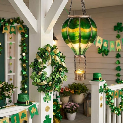 TERESA'S COLLECTIONS Hot Air Balloon Solar Lantern for Outdoor Garden Decor, Hanging Flickering Flame Outdoor Lights for Trees, Green St Patrick's Day Decorations for Party Father's Gift