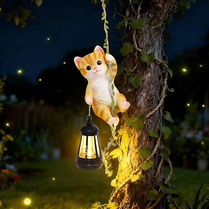 Solar Hanging Cat Statue, Outdoor Resin Orange Cat Figurine with LED Lights, Ginger Kitty Animal Ornament for Garden, Fence, Porch, Patio, Yard Decor, Dusk to Dawn Auto On/Off